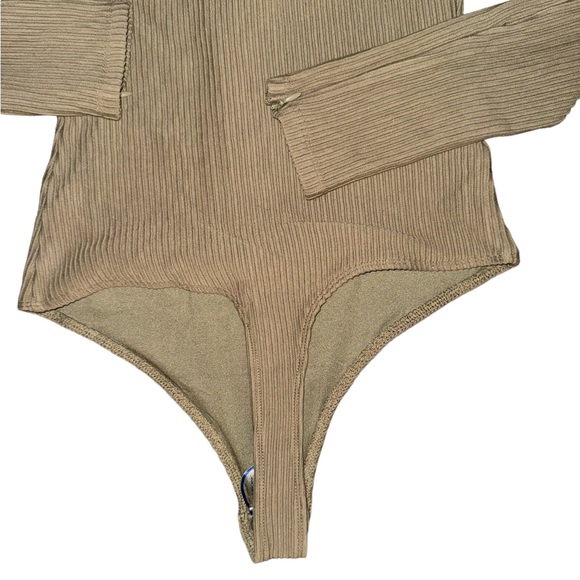 NWT Good American Half-Zip Bodysuit, Size 2 - Picture 6 of 7